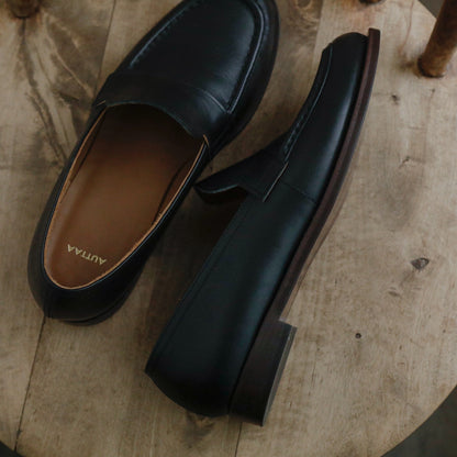 AUTTAA／【受注商品】 Classic Moccasins