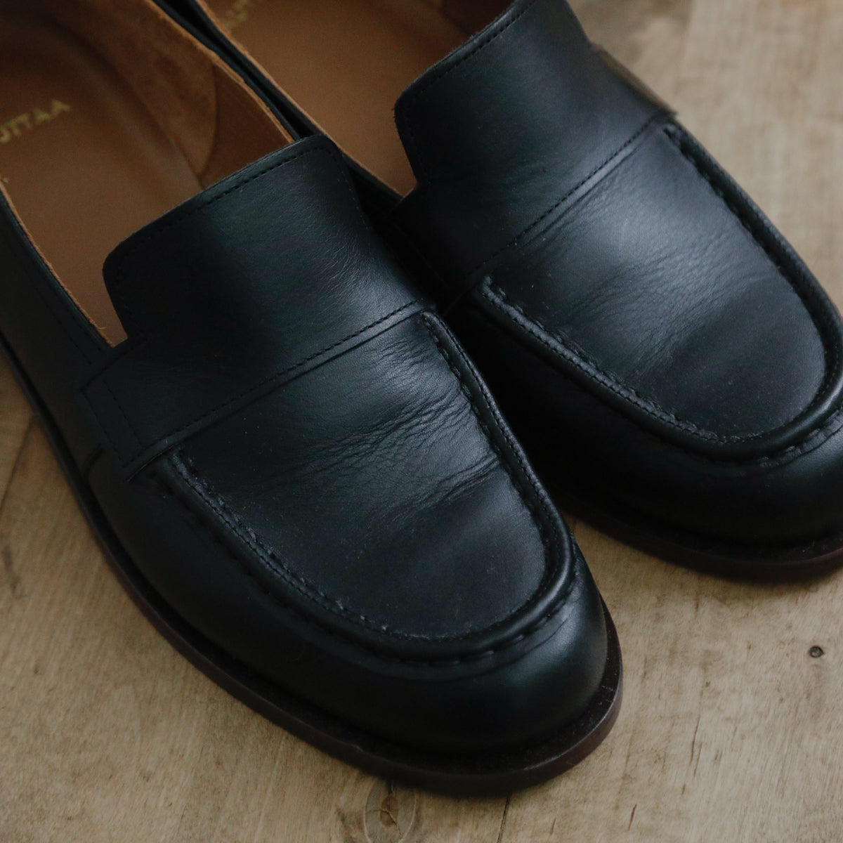 AUTTAA／【受注商品】 Classic Moccasins