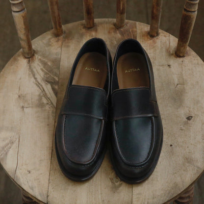 AUTTAA／【受注商品】 Classic Moccasins