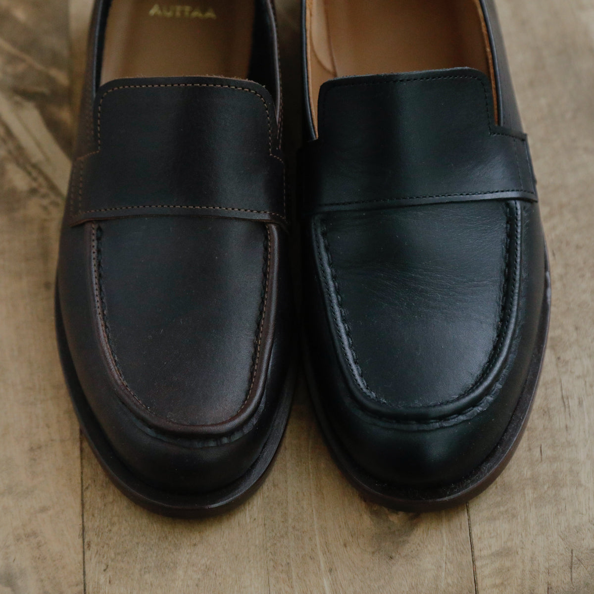 AUTTAA／【受注商品】 Classic Moccasins