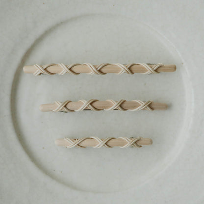 takayokatayama／cross barrette