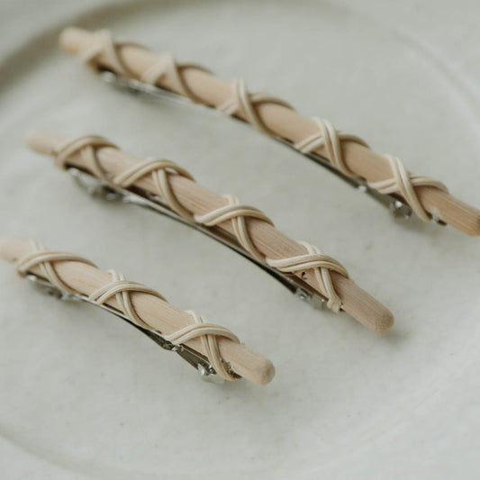 takayokatayama／cross barrette