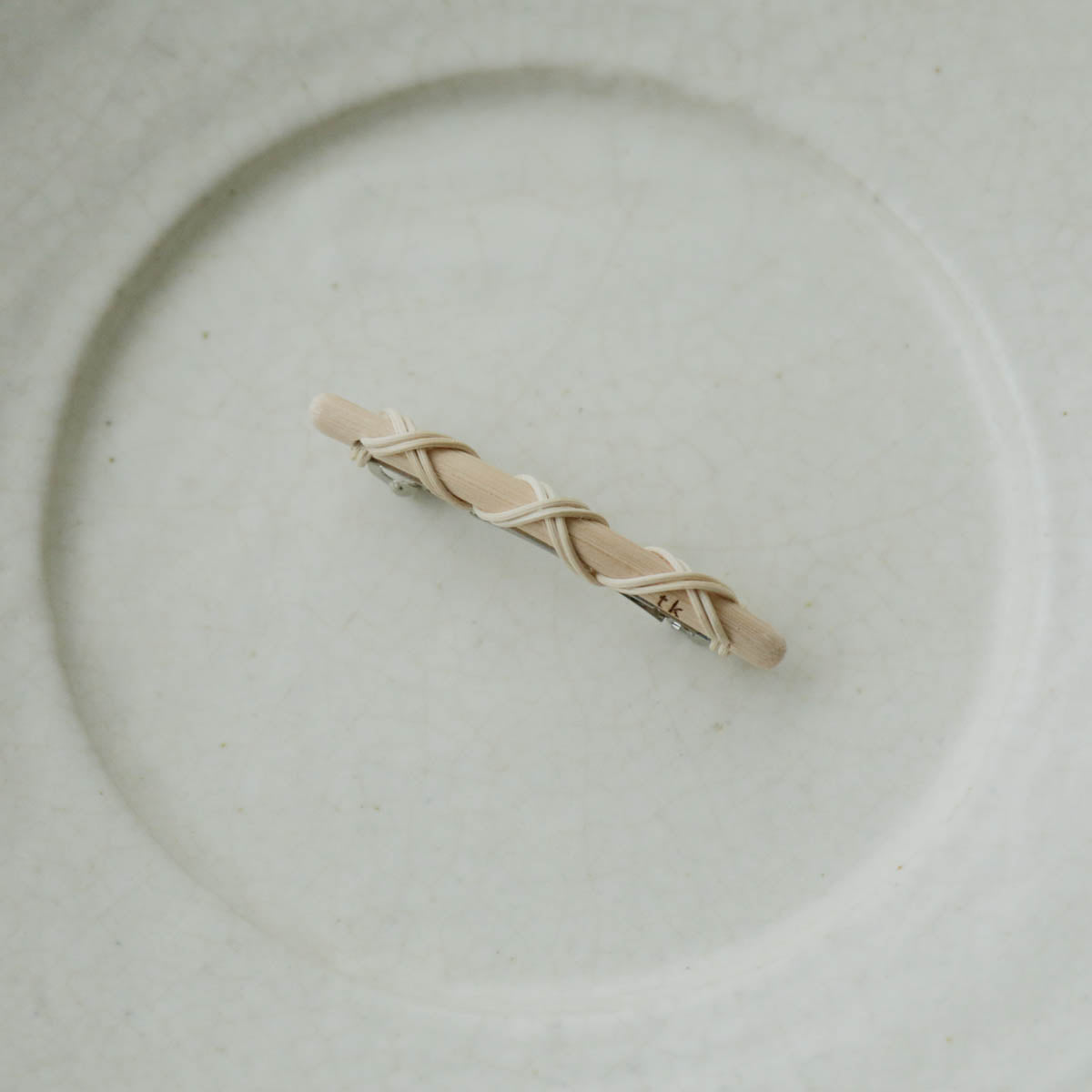 takayokatayama／cross barrette