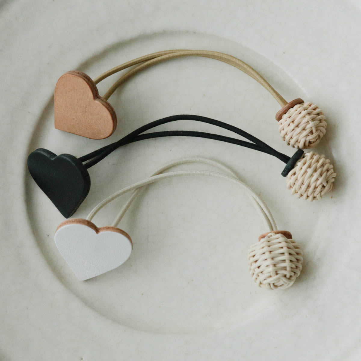 takayokatayama／leather heart