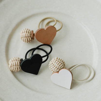 takayokatayama／leather heart