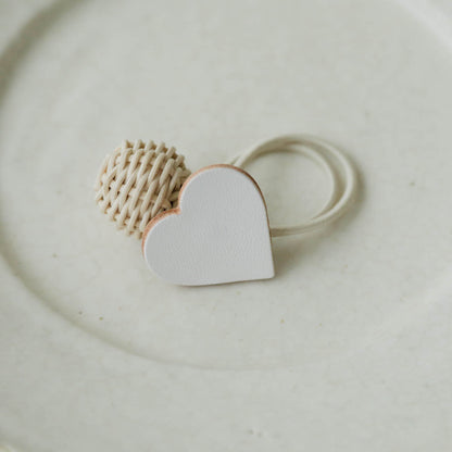 takayokatayama／leather heart