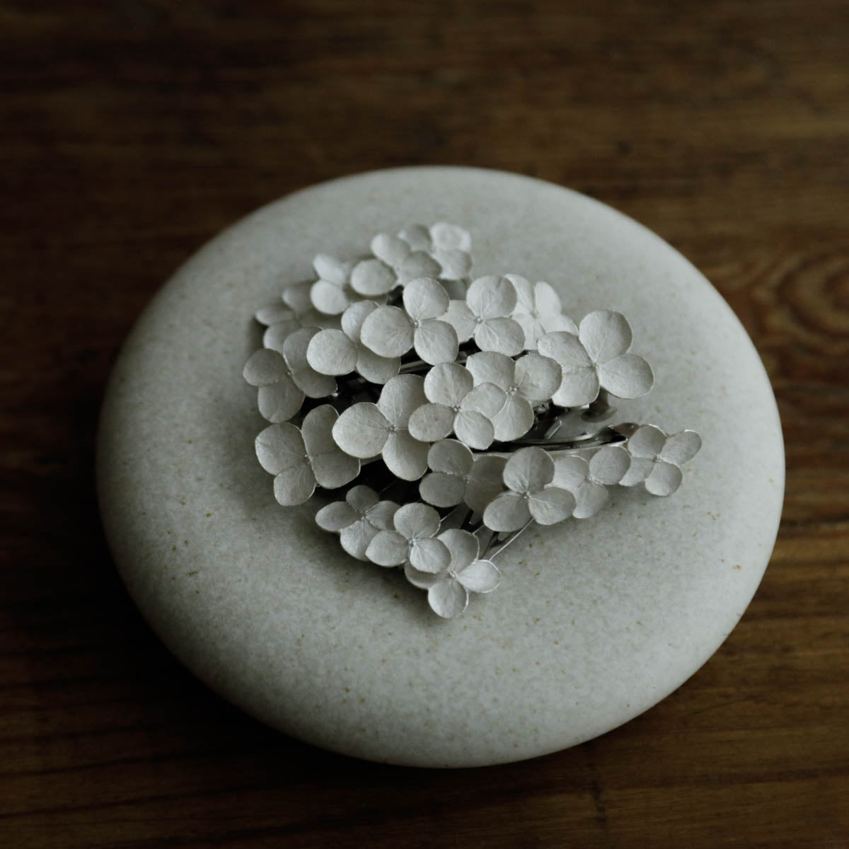 Furuhashi michiko／【受注商品】アナベルのバレッタ