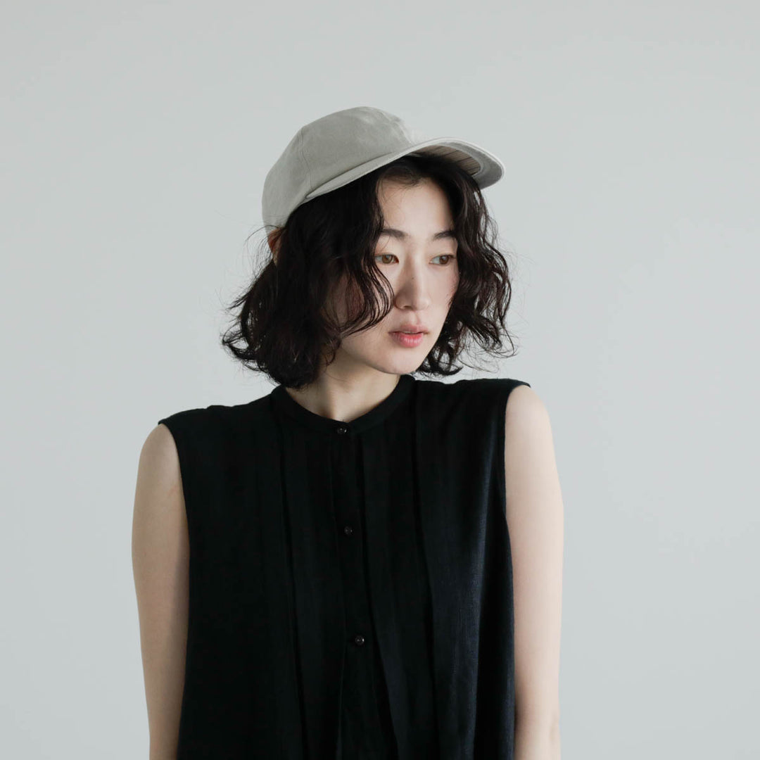 正面からのラウンドが女性的。柔和な印象をつくるキャップ – Envelope
