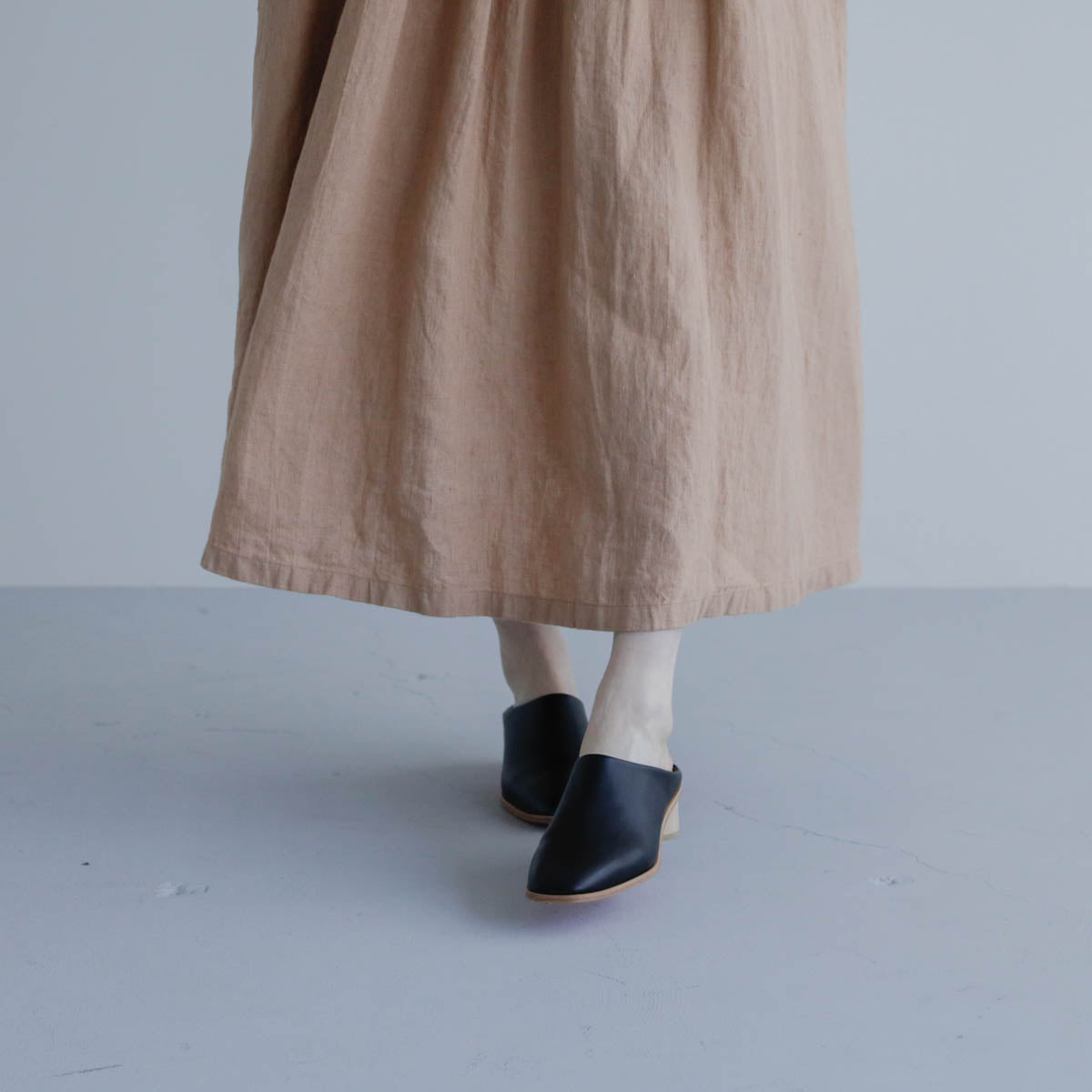 _Fot／wood heel mules_circle （maple）（1001s）