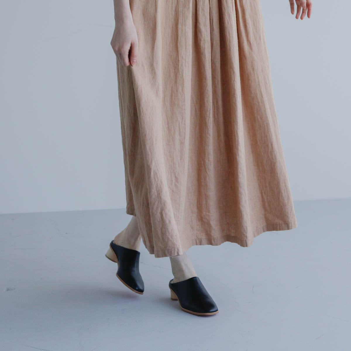 _Fot／wood heel mules_circle （maple）（1001s）