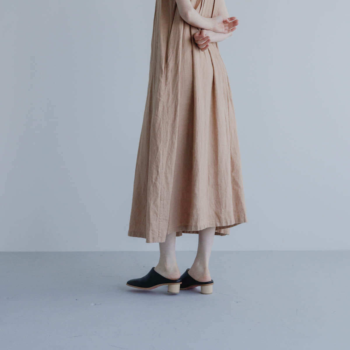 _Fot／wood heel mules_circle （maple）（1001s）