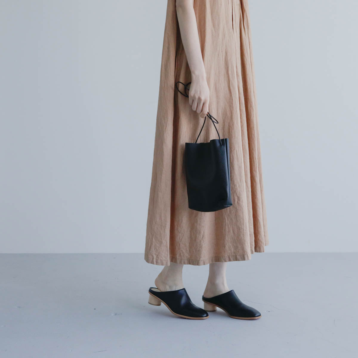 _Fot／wood heel mules_circle （maple）（1001s）