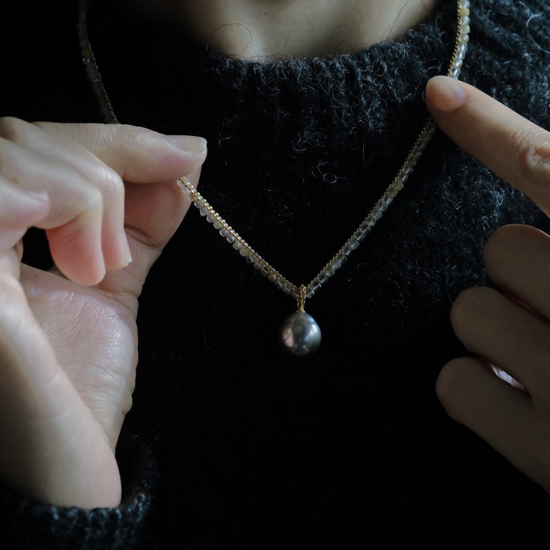 後で掲載［shuo'］Black Pearl Rutile Quartz Necklace