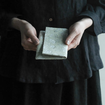 ［shuo'］Juzu Bukuro
( flower )グリーン