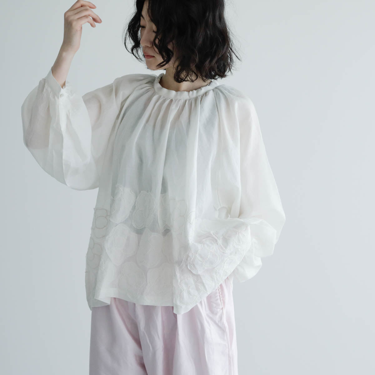 BUNON／Flower Ribbon Blouse（BN2623）