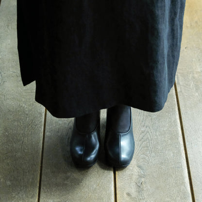 AUTTAA／【予約商品】ヒールパンプス black　