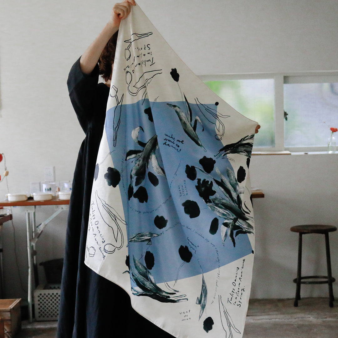 vent de moe／【受注商品】スカーフ black tulip blue – Envelope