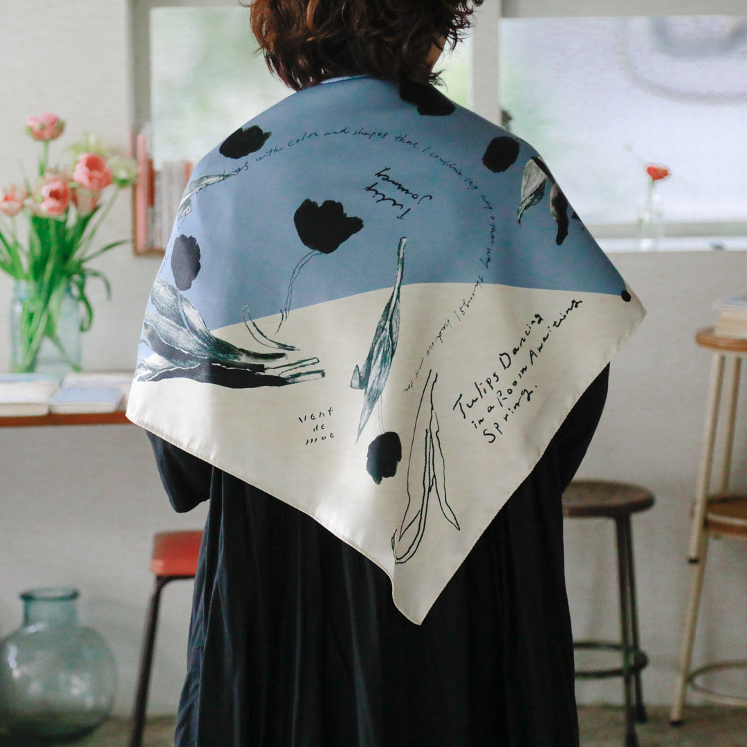 vent de moe／【受注商品】スカーフ black tulip blue – Envelope