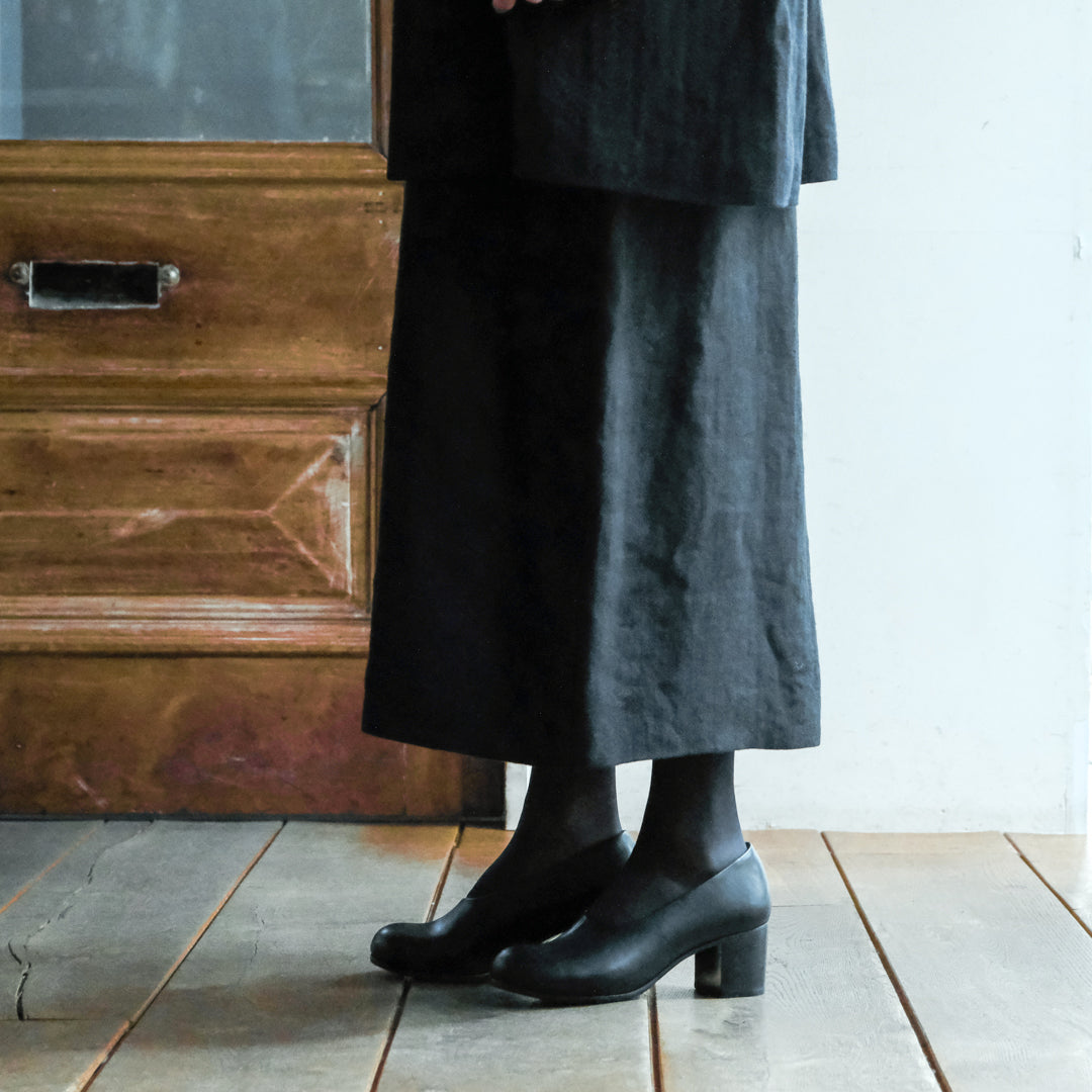 AUTTAA／【予約商品】ヒールパンプス black　