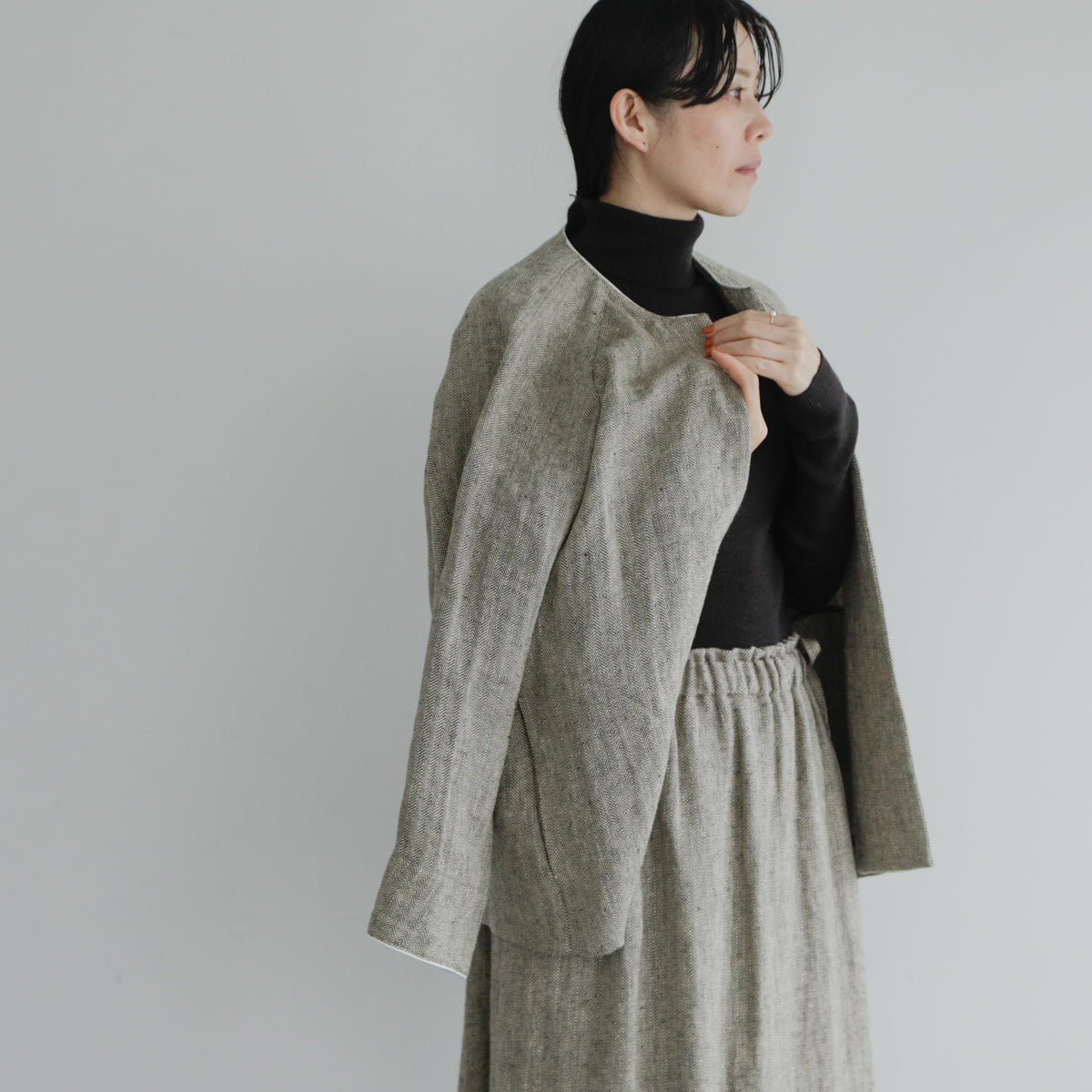SALUÉ／【受注商品】ノーカラージャケット／ヘリンボーンリネン