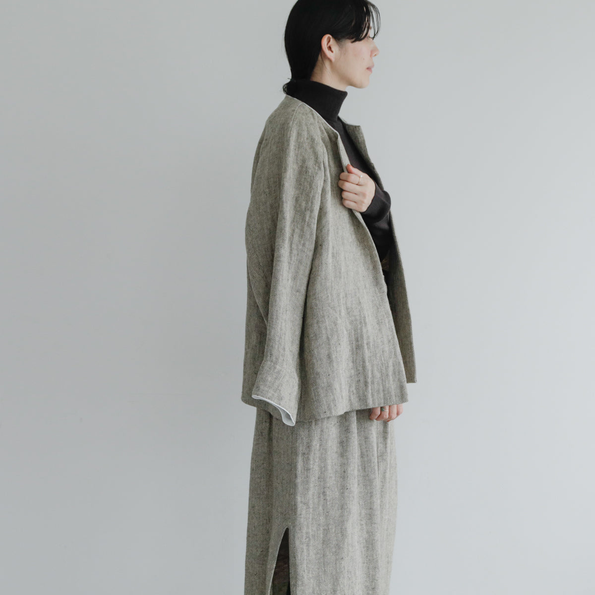 SALUÉ／【受注商品】ノーカラージャケット／ヘリンボーンリネン