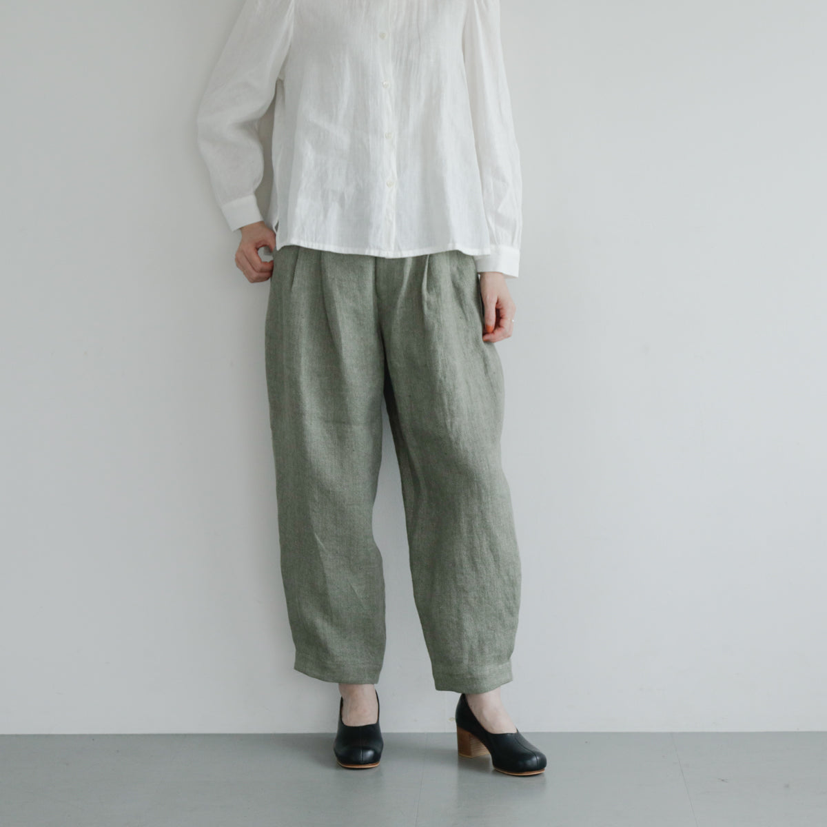 SALUÉ／【受注商品】エッグパンツA／ヘリンボーンリネン