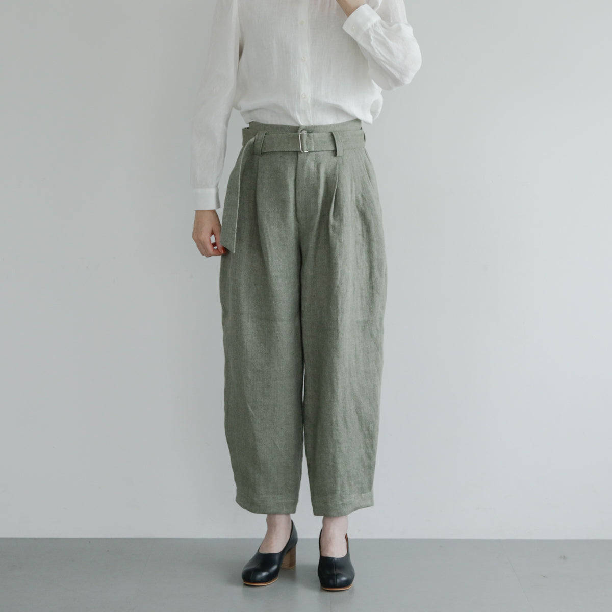 SALUÉ／【受注商品】エッグパンツA／ヘリンボーンリネン