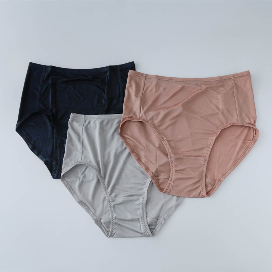 COCOONA SKINWEAR／マキシショーツ