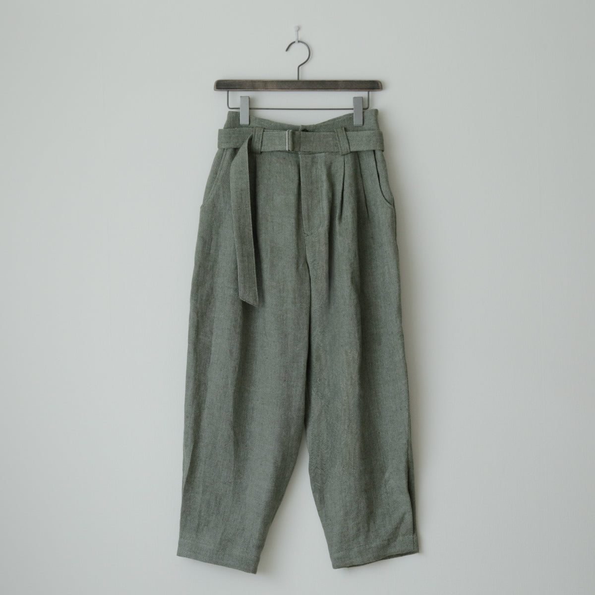 SALUÉ／【受注商品】エッグパンツA／ヘリンボーンリネン