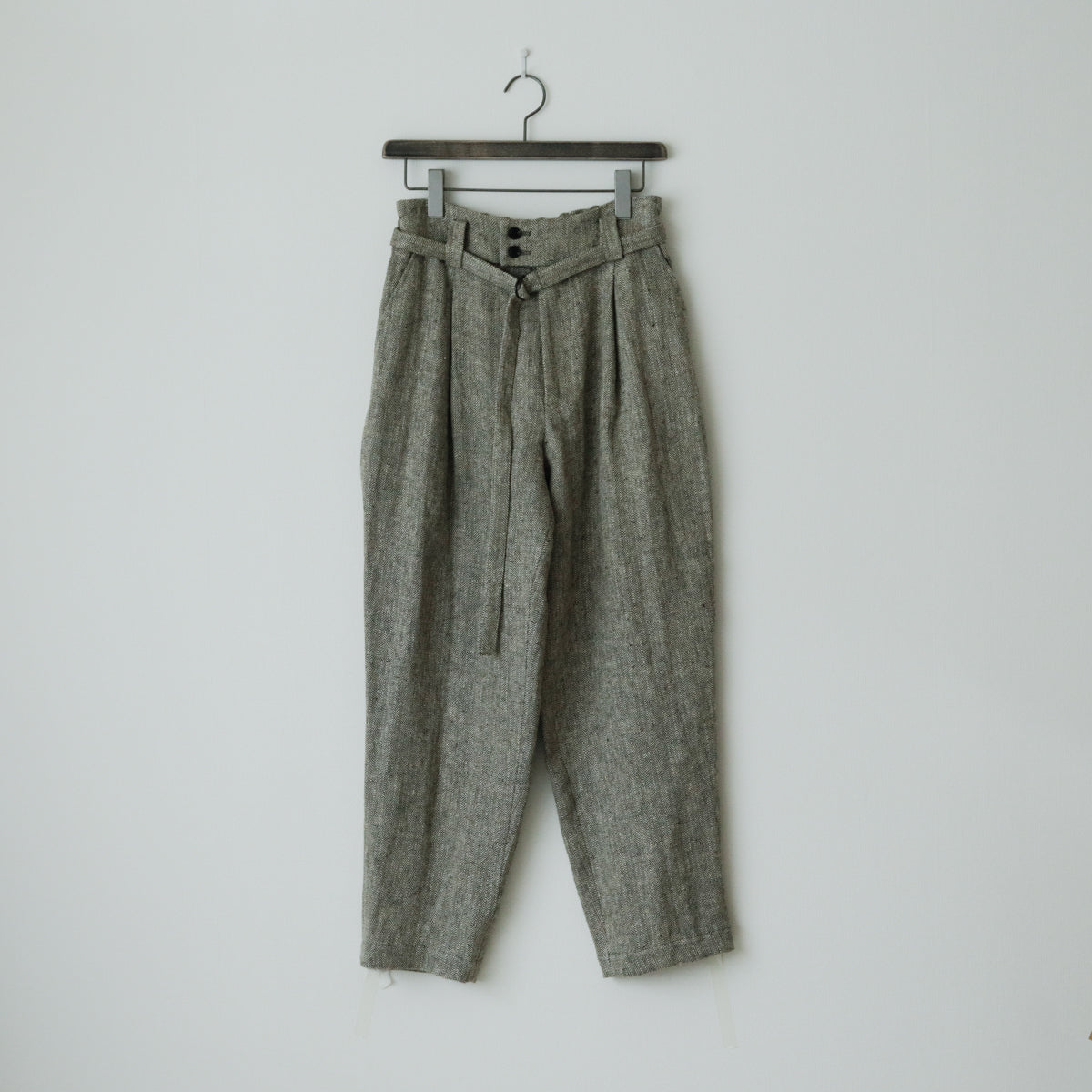 SALUÉ／【受注商品】エッグパンツC／ヘリンボーンリネン
