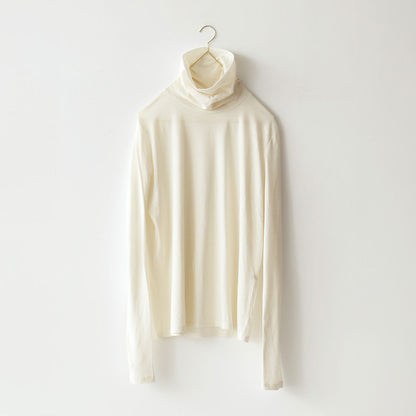 HÉRNI No.31 タートルネックロングスリーブ