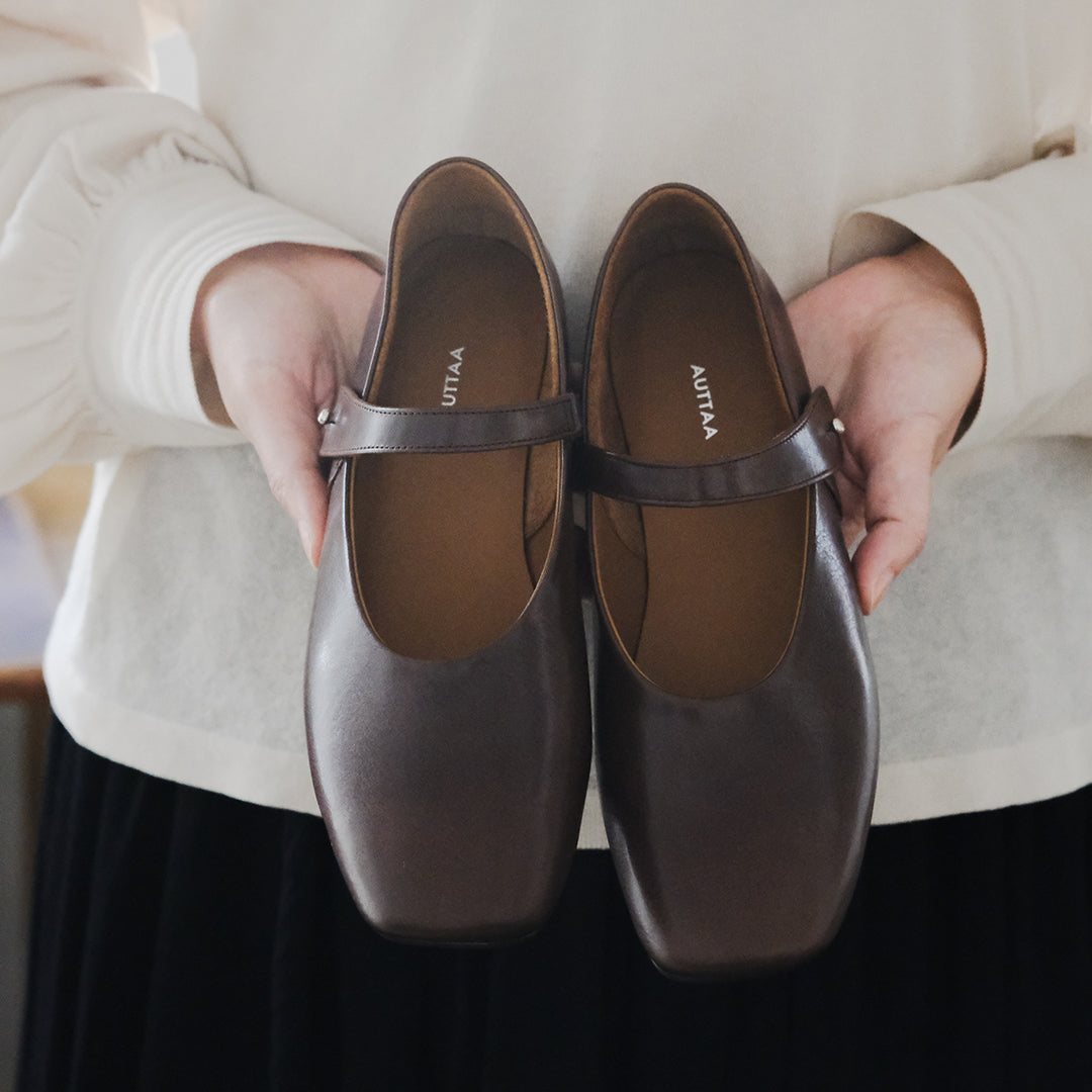 【受注商品】［AUTTAA］Ankle strap pumps