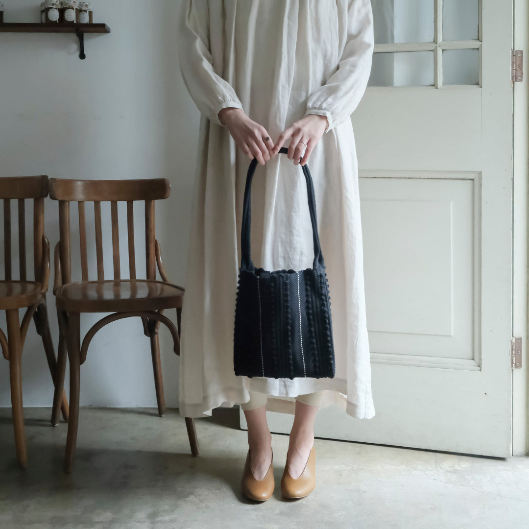【受注商品】［AUTTAA］ Soft low cut pumps