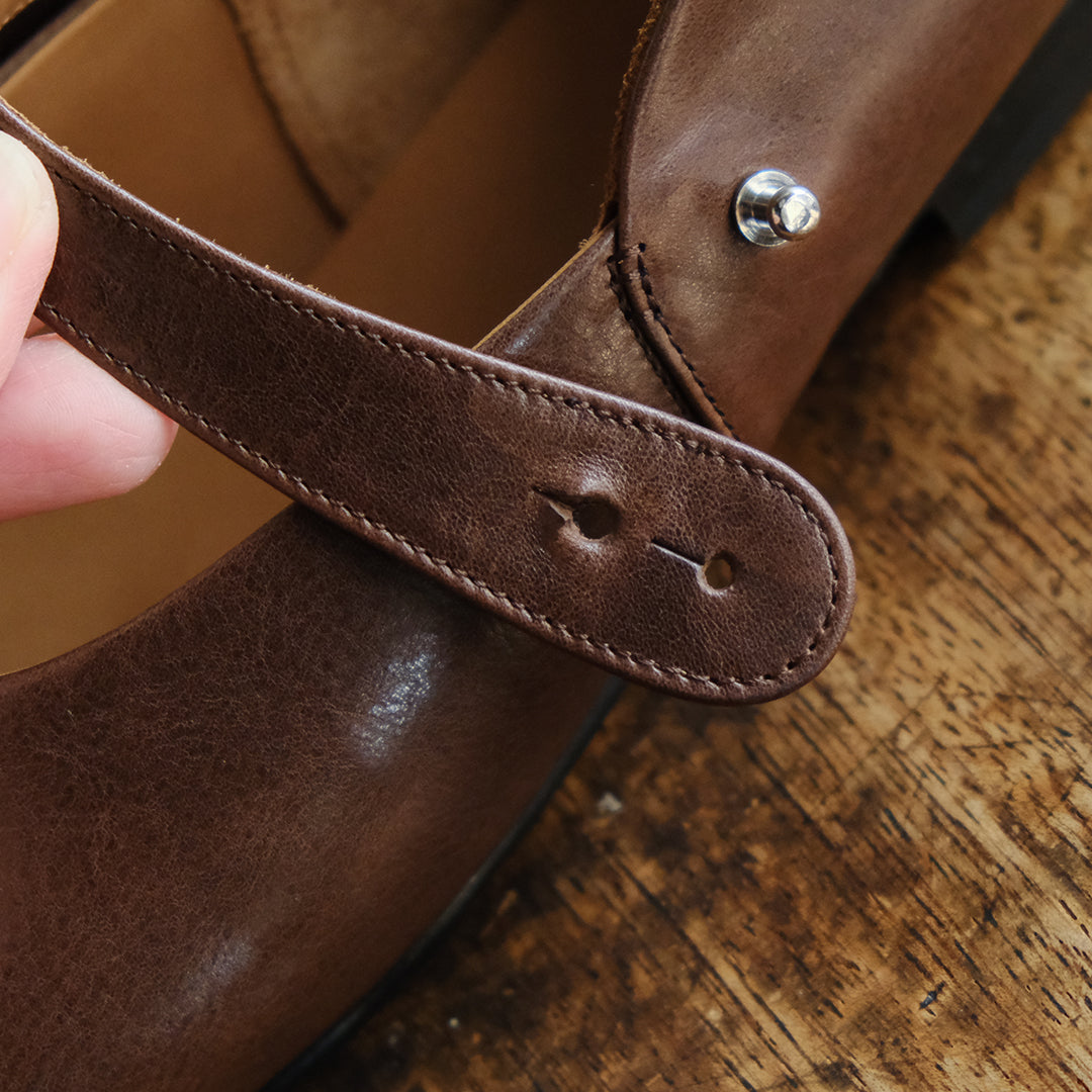 【受注商品】［AUTTAA］Ankle strap pumps