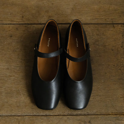 【受注商品】［AUTTAA］Ankle strap pumps