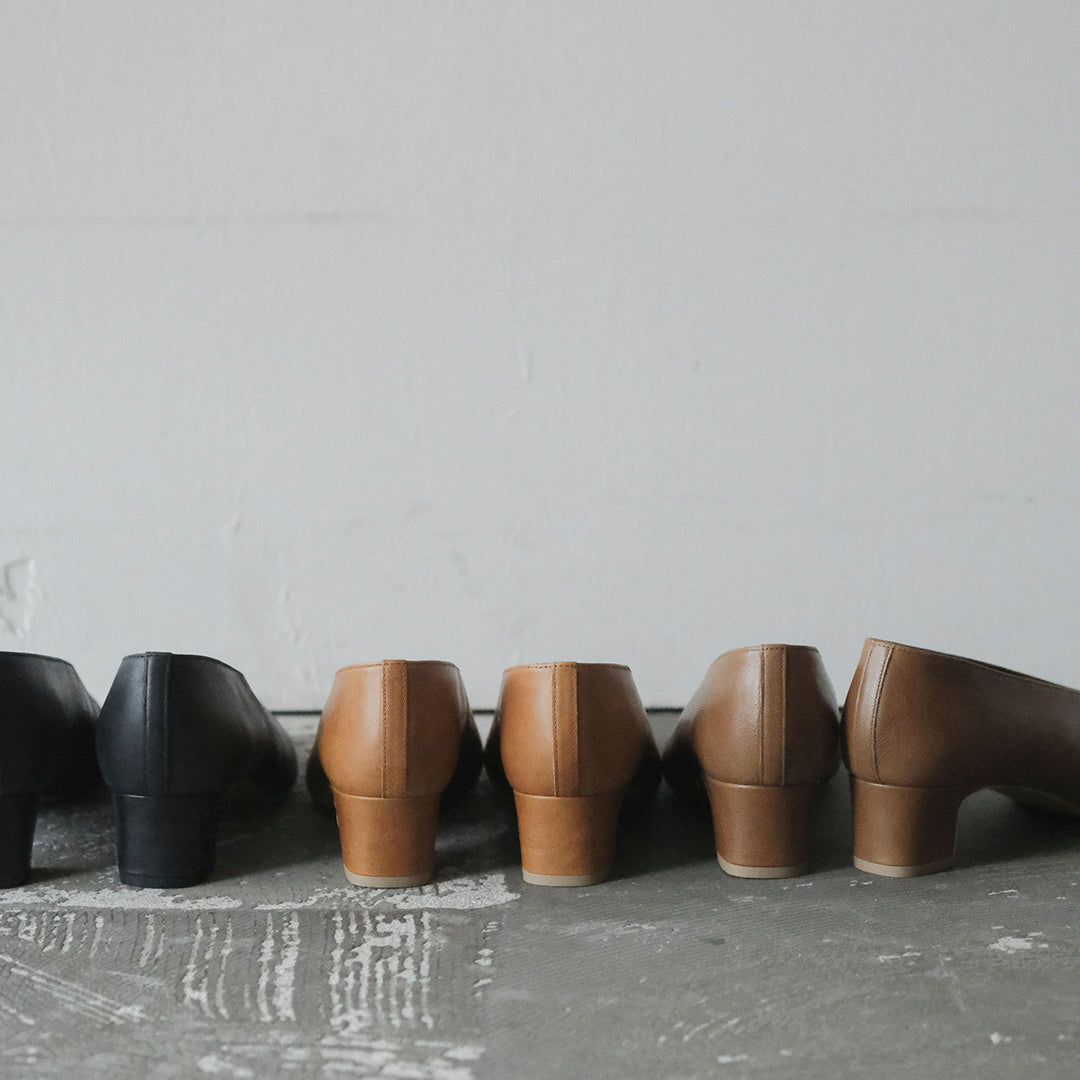 【受注商品】［AUTTAA］ Soft low cut pumps