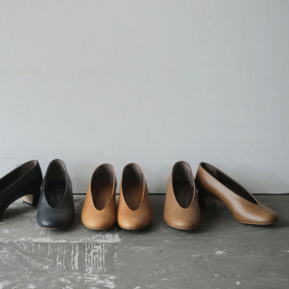【受注商品】［AUTTAA］ Soft low cut pumps