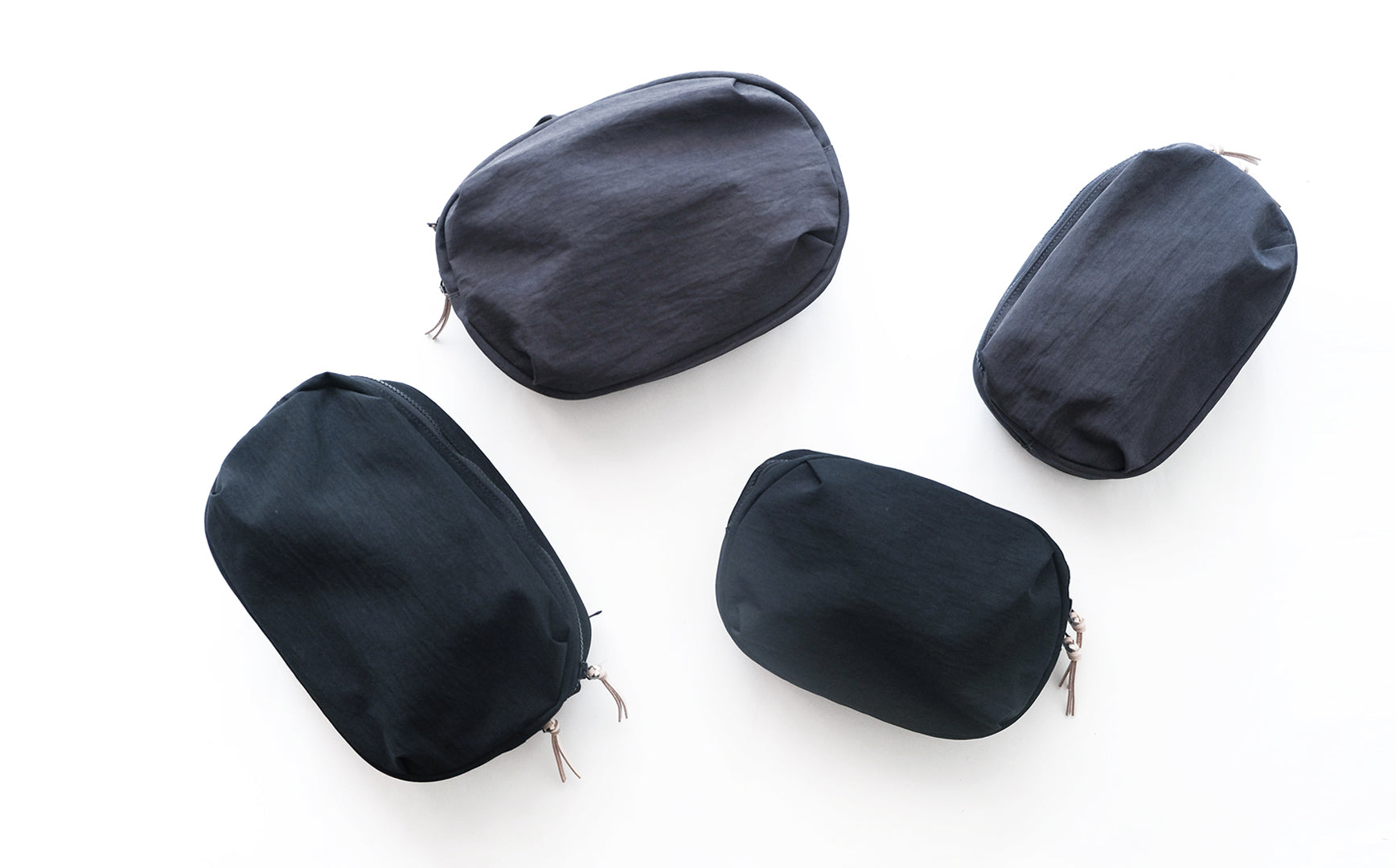 身軽でいたいときにぴったりのボディバッグ – Envelope - エンベロープ