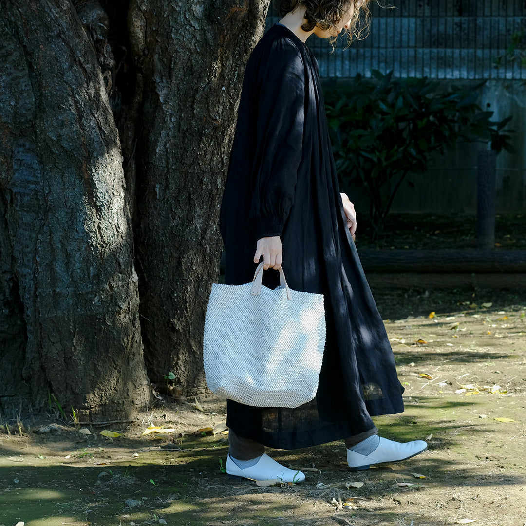 ［tatetoyoco］裂織りバッグ （経糸黒/ムジ）