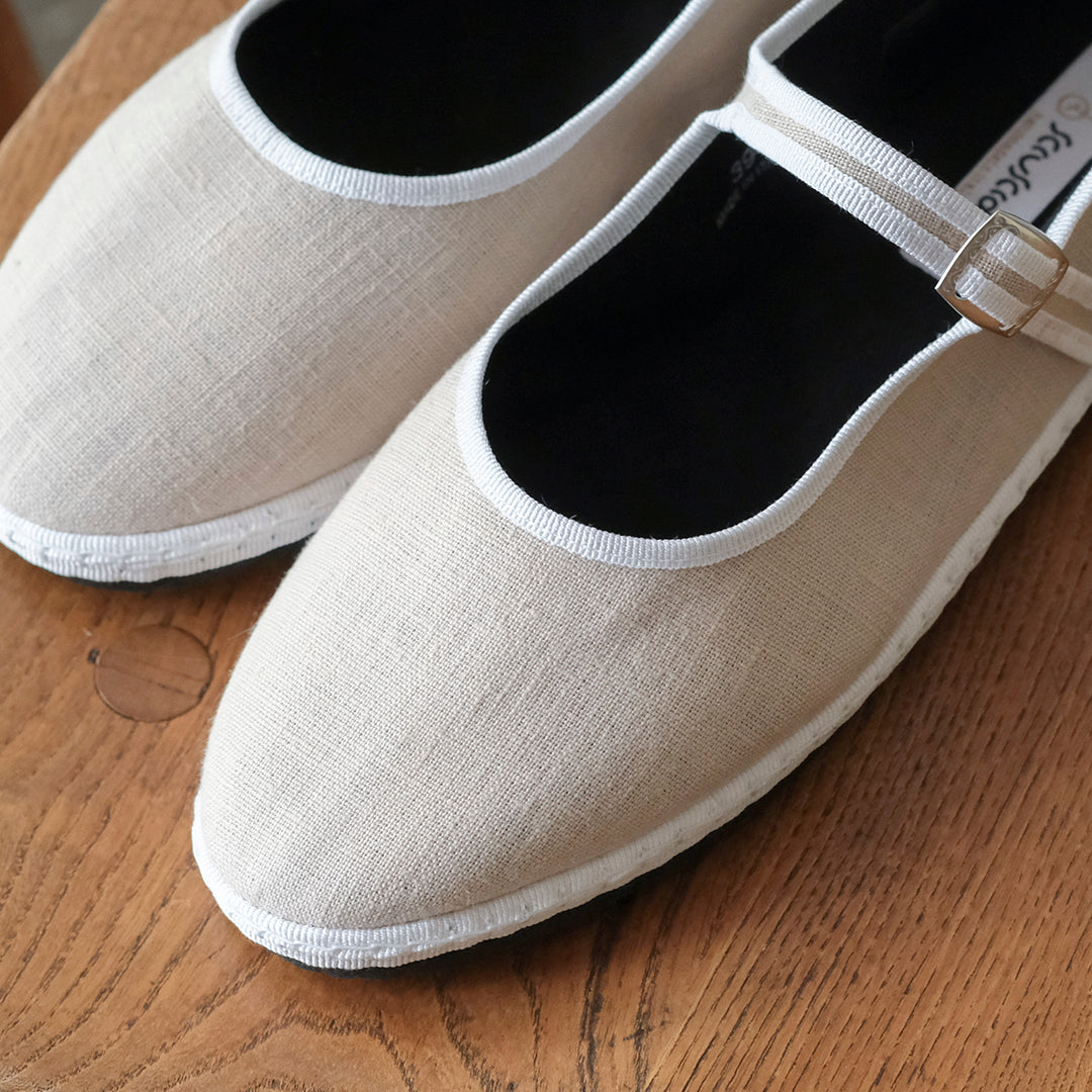 リネンで軽やか、伊職人がつくるストラップシューズ – Envelope