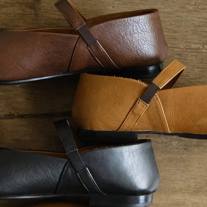 【受注商品】［AUTTAA］Ankle strap pumps