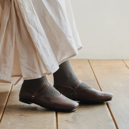 【受注商品】［AUTTAA］Ankle strap pumps