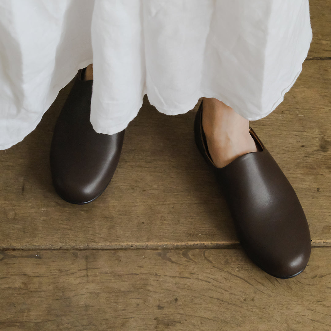 【受注商品】［AUTTAA］ルームシューズ２smooth kip