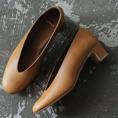 【受注商品】［AUTTAA］ Soft low cut pumps
