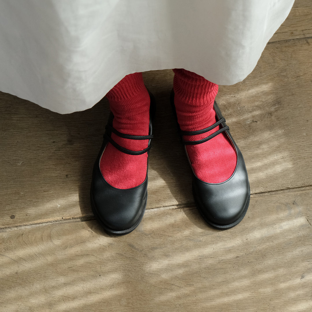 【受注商品】［AUTTAA］Flat oval pumps