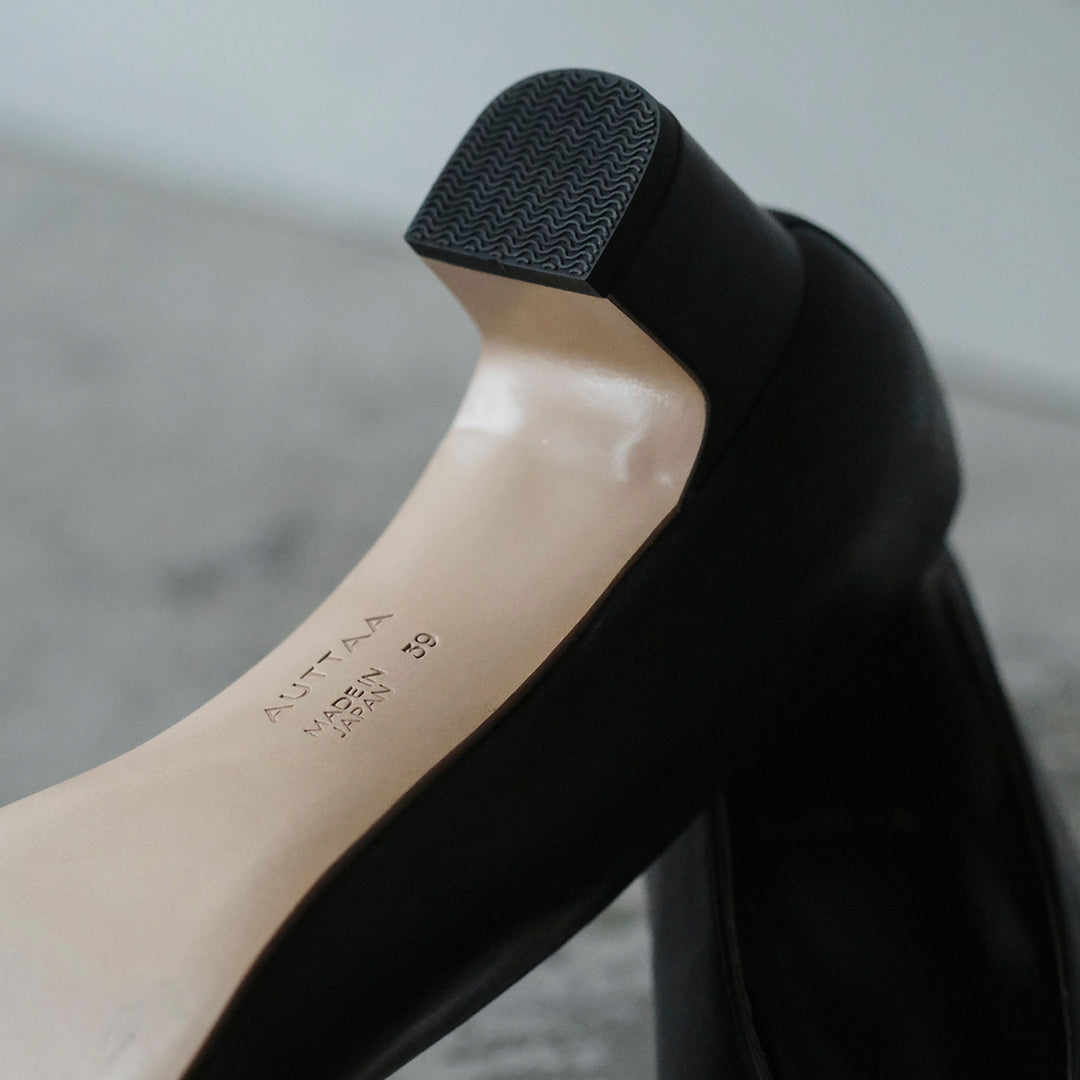 【受注商品】［AUTTAA］ Soft low cut pumps