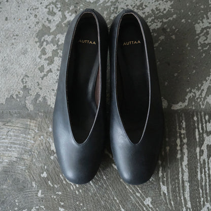 【受注商品】［AUTTAA］ Soft low cut pumps
