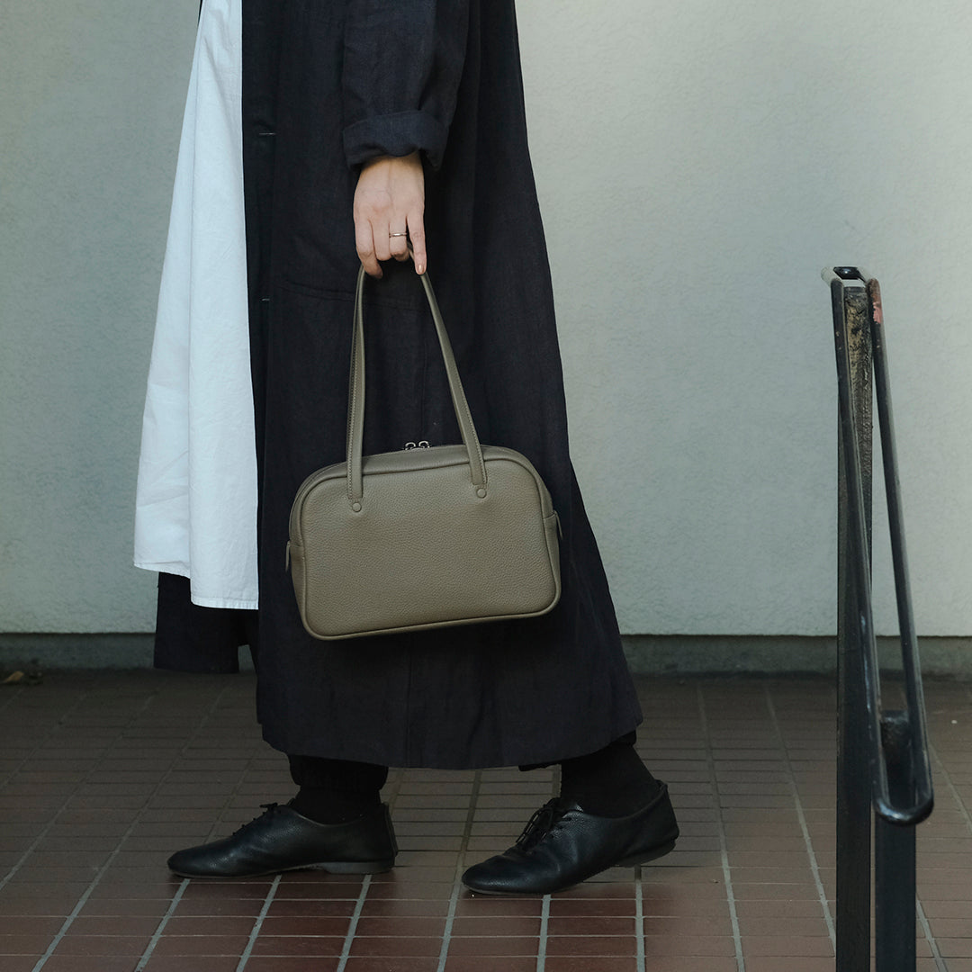 【受注商品】［STUDIO LA CAUSE］ロングハンドルボストンBG122 S（LH）EM