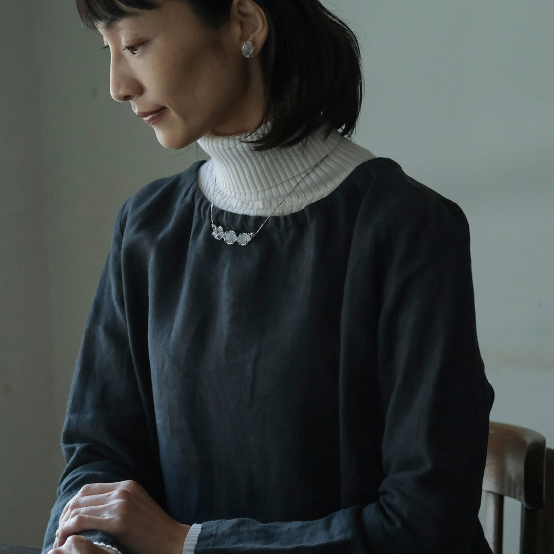［装身具LCF］原石水晶3石の首飾り