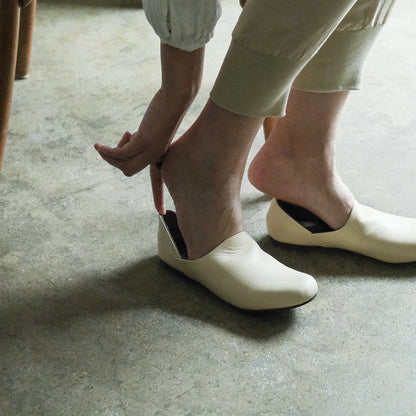 【受注商品】［AUTTAA］ルームシューズ２goat leather